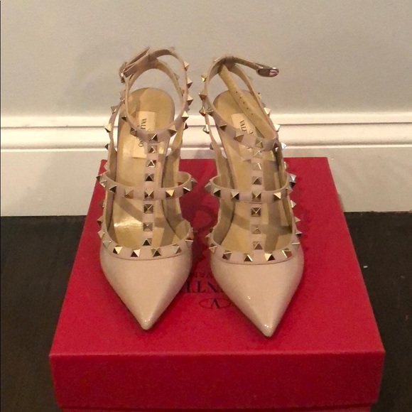 Valentino Shoes - NWT! Valentino Nude Heels size 9.5